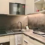 Apartament Cozy Latin Quarter Near The Seine & Metro & For 4 N6-10