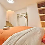 Cozy Latin Quarter Near The Seine & Metro & For 4 N6-10 Apartament